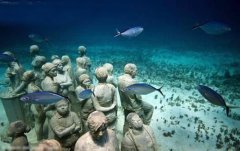 震惊!海底发现神秘人类